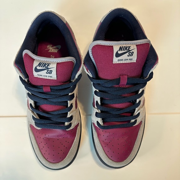 🔥Nike SB Dunk Low Atmosphere Grey True Berry Size 8.5 - Picture 9 of 16